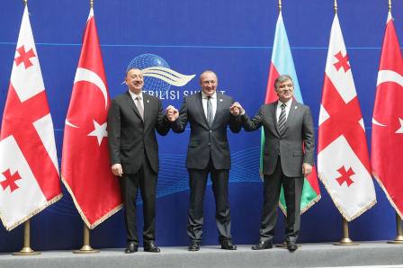 İlham Əliyev: “Əlaqələrimiz qədim tarixə malikdir” 